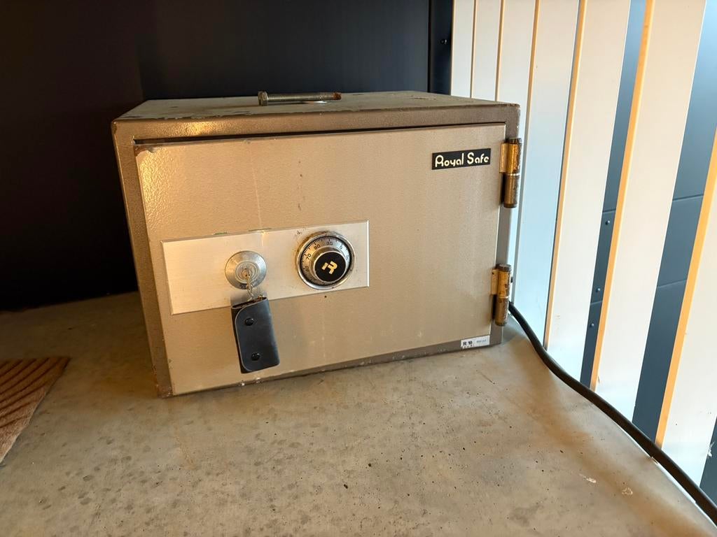 Coffre-fort royal safe ancien, Enlèvement, Utilisé, Coffre-fort