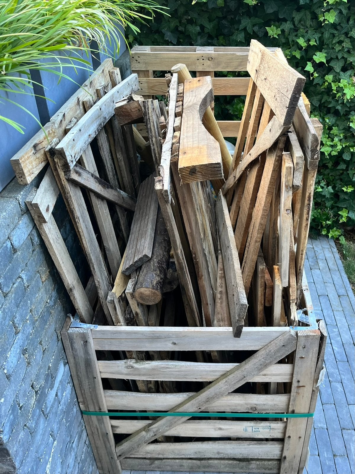 Bois de chauffage, déchets de bois GRATUITS, Enlèvement