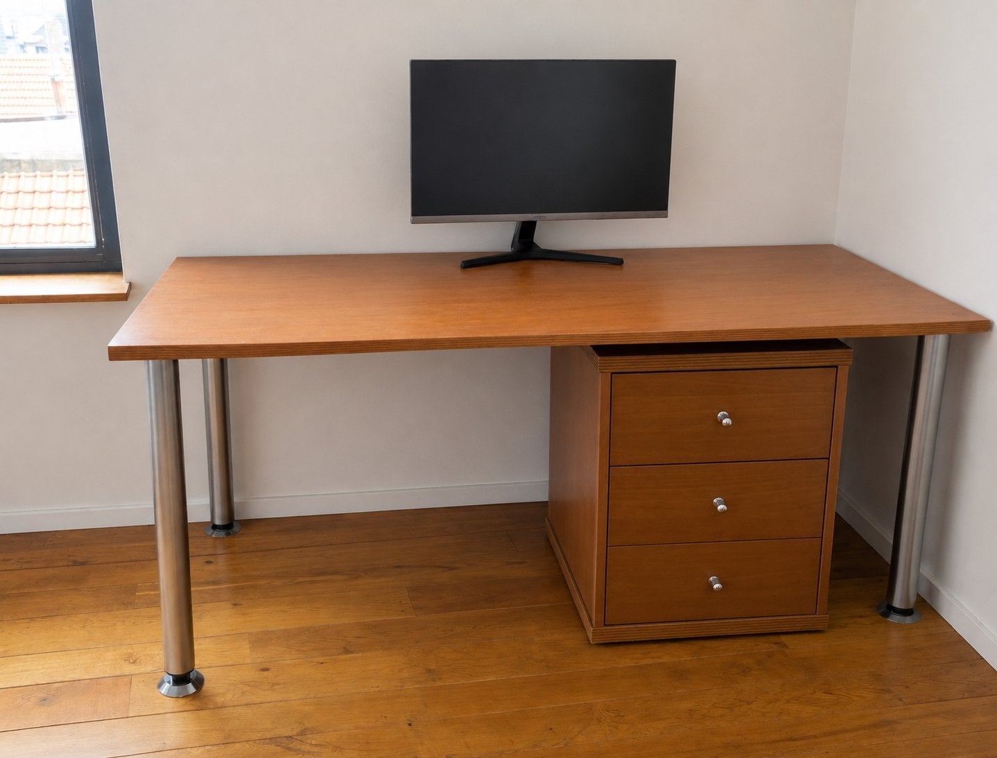 Stevig houten bureau met ladekast, Huis en Inrichting, Bureaus, Ophalen, 175 cm, Hout, Bruin