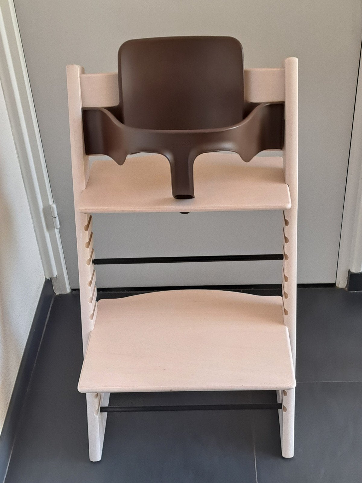 Stokke Tripp Trapp originele babyset bruin, Kinderen en Baby's, Kinderstoelen, Zo goed als nieuw, Meegroeistoel, Stoelverkleiner