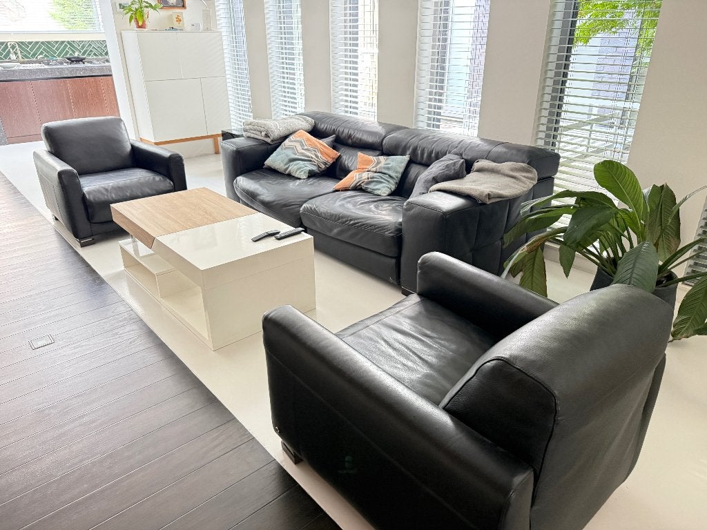 Natuzzi salon in zwart leder - zetel + 2 fauteuils, Ophalen, Gebruikt, Leer