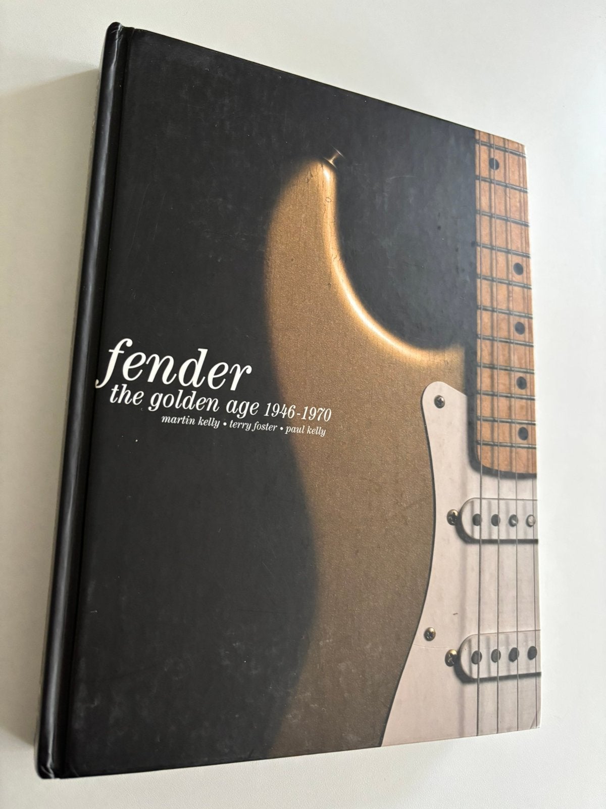 Fender the golden age book martin kelly terry foster, Ophalen, Zo goed als nieuw