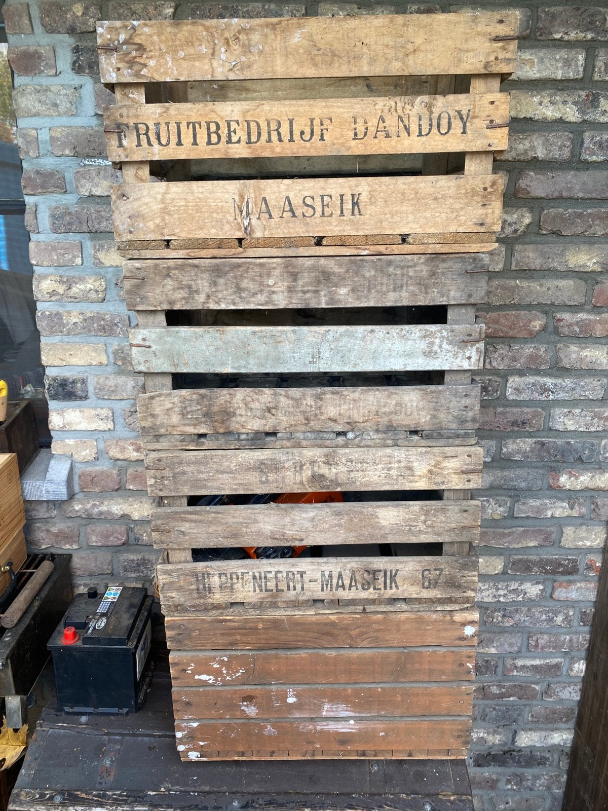 4 oude kisten kratten veilingskisten fruitkisten, Ophalen