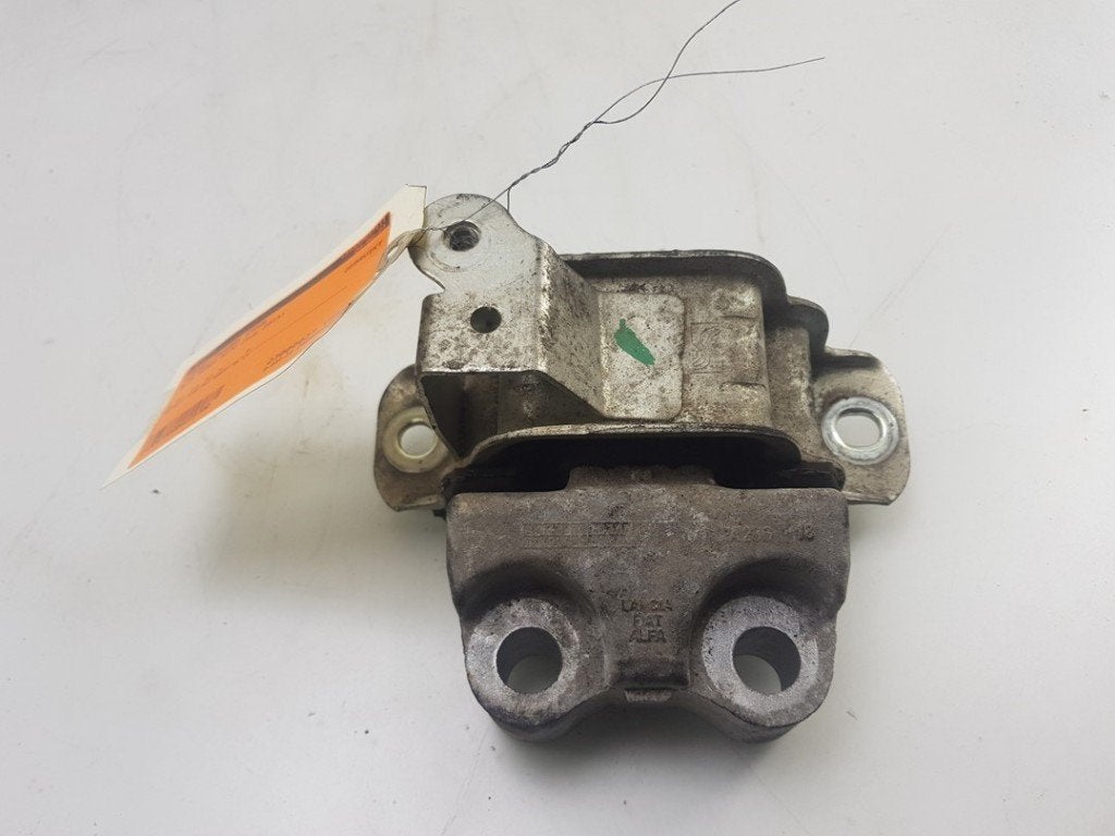 SUPPORT BOITE DE VITESSES ABS MiTo (955) (|55702833|), Autos : Pièces & Accessoires, Suspension & Châssis, Alfa Romeo, Utilisé