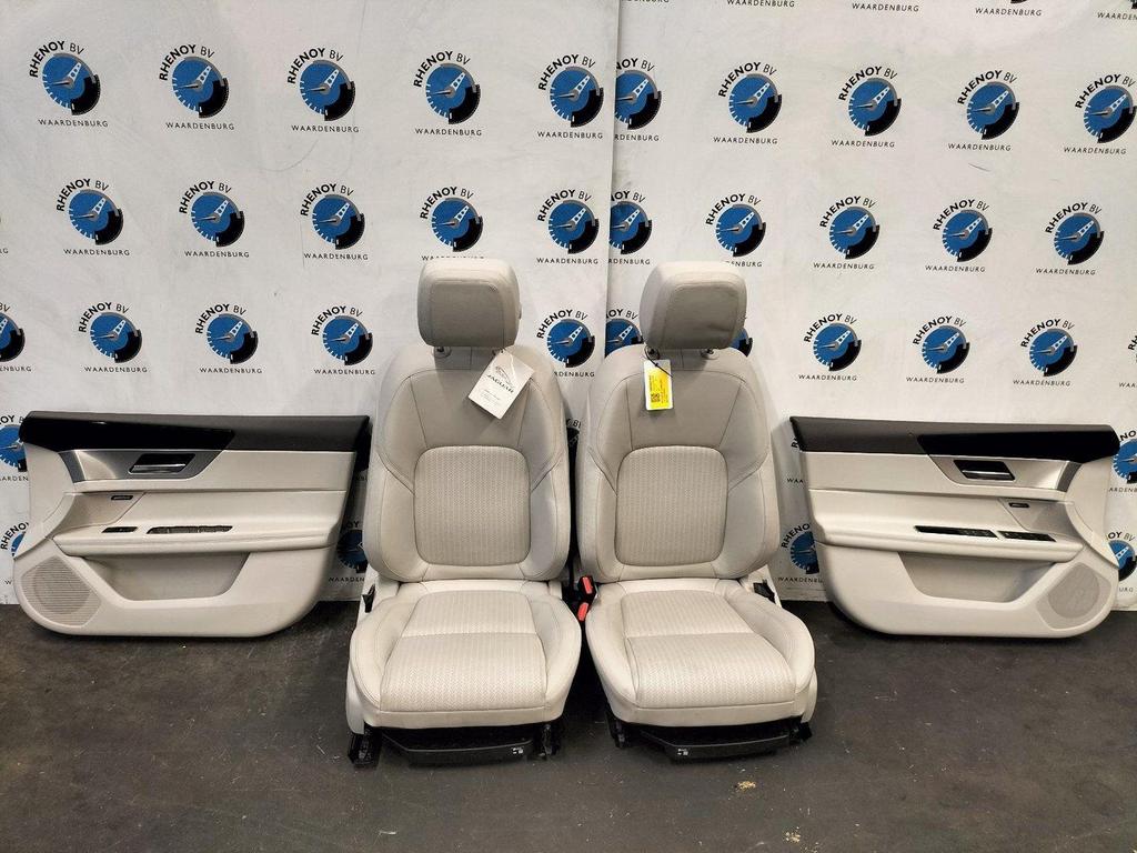 JAGUAR XF X260 2.0 AWD INTERIEUR COMPLEET 2017, Auto-onderdelen, Ophalen of Verzenden, Gebruikt, ARN erkend