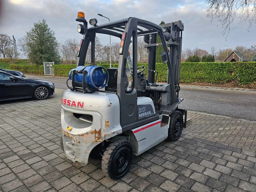 Nissan U1D2A18LQ Heftruck (bj 2013), Zakelijke goederen, Machines en Bouw | Heftrucks en Intern transport, 1000 tot 2000 kg, LPG