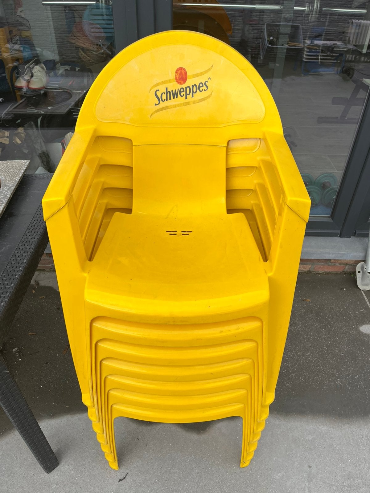 6 chaises schweppes, Enlèvement, Comme neuf