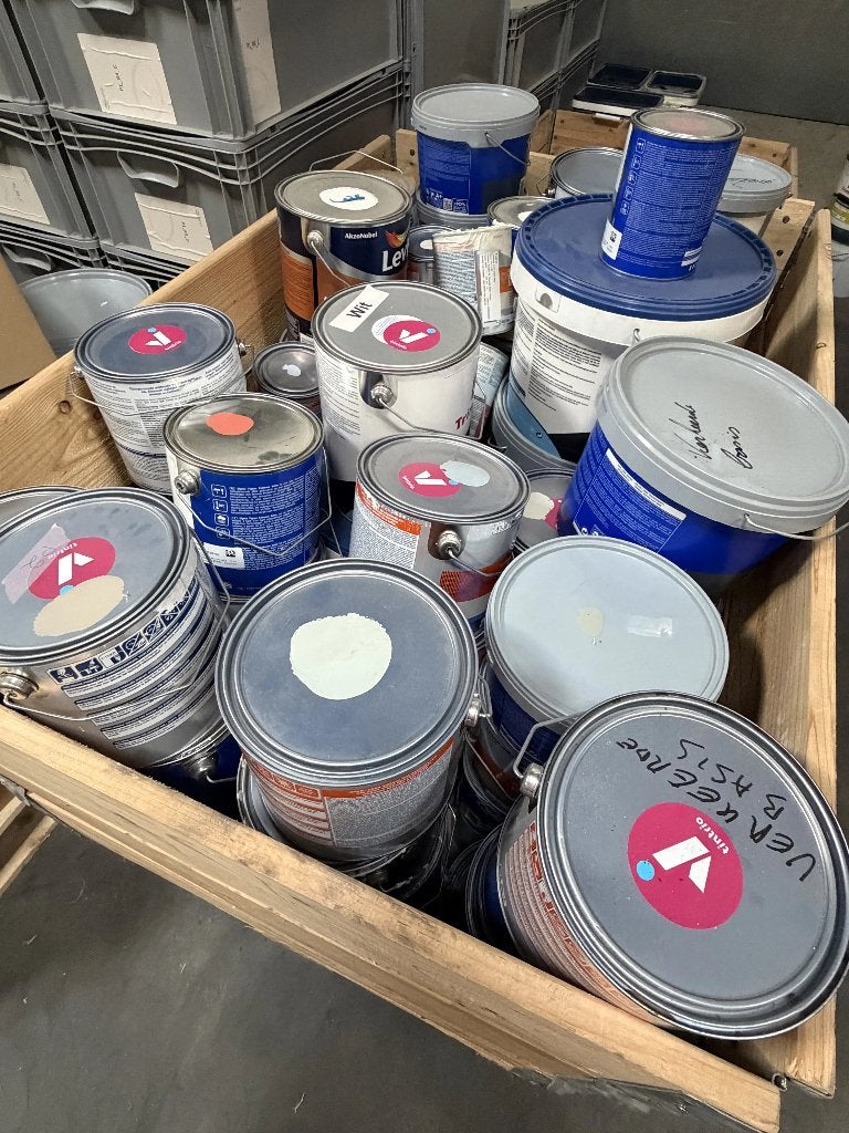 Pallet verf in diverse kleuren en merken, Doe-het-zelf en Bouw, Ophalen, Overige kleuren, 20 liter of meer, Verf