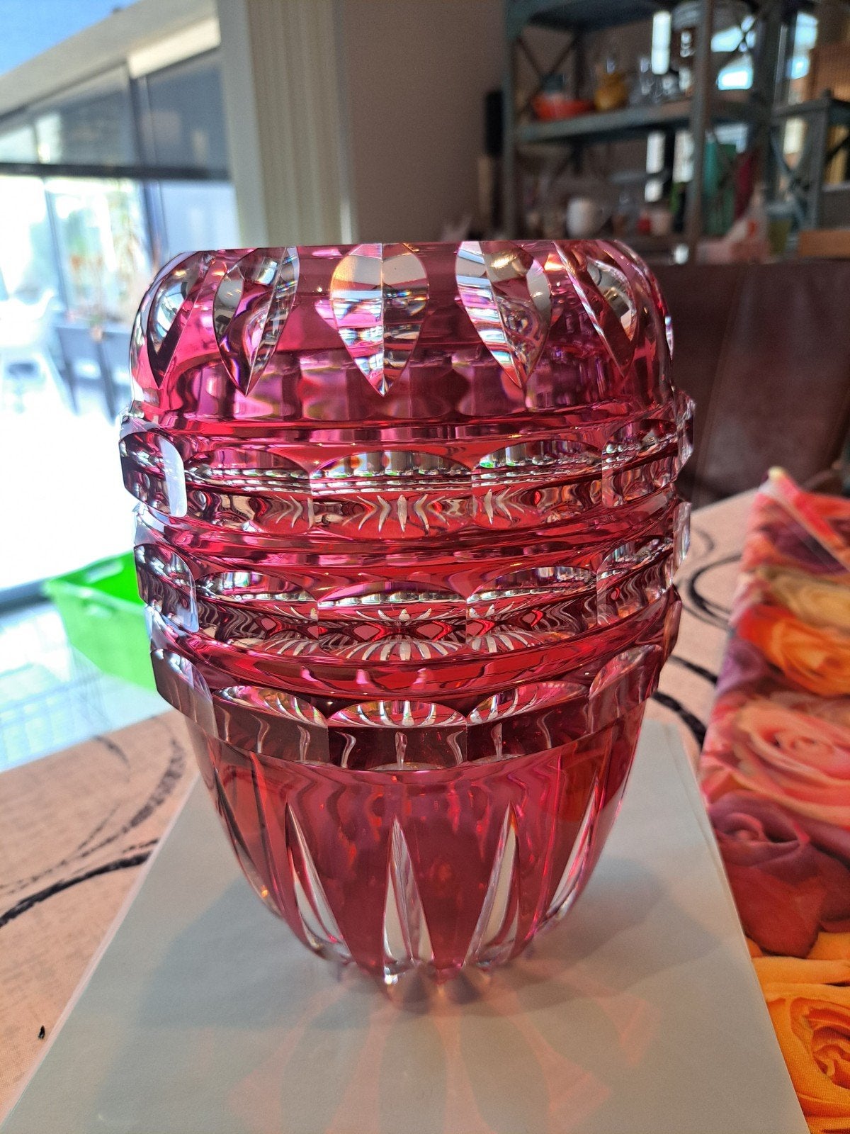 Val Saint Lambert kristal rood vaas, Antiek en Kunst, Ophalen