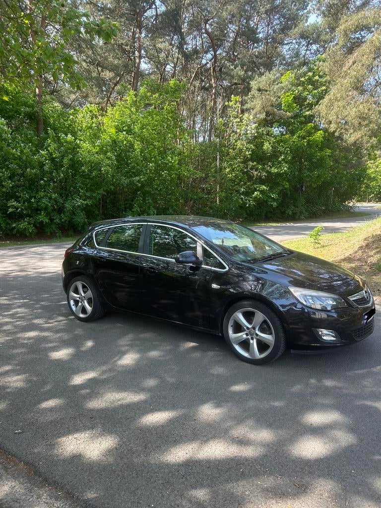 Opel astra 1.7 diesel 2010 bwj 93000km, Autos, Euro 5, Achat, Diesel, USB