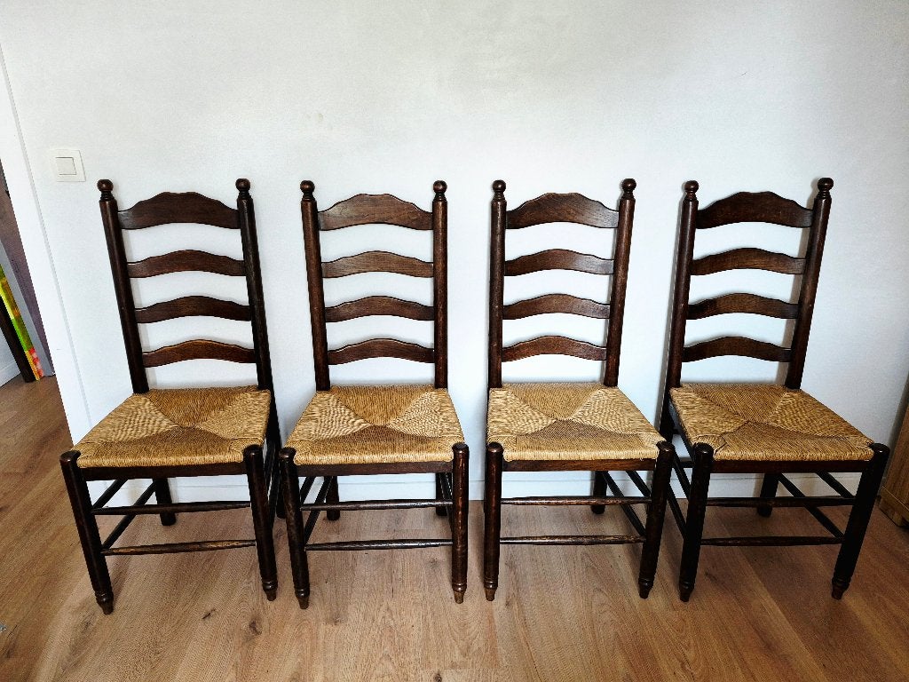 Vier houten stoelen met rieten zitting, Ophalen, Gebruikt, Hout, Vier