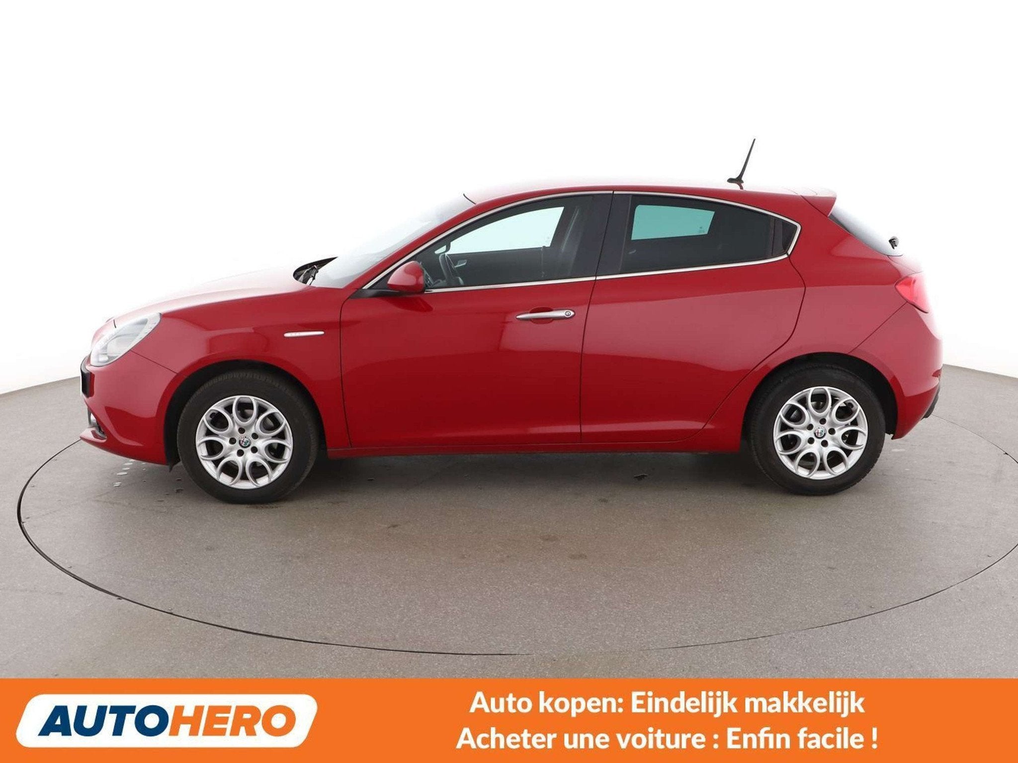 Alfa Romeo Giulietta 1.4 Turbo Super, Autos, Alfa Romeo, Achat, Boîte manuelle, Noir, 5 portes