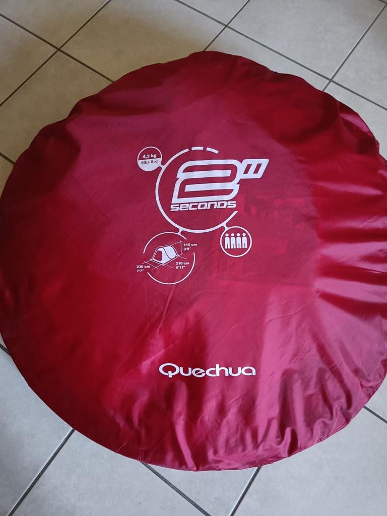 Quechua 2 seconds tent voor 4 personen., Caravans en Kamperen, Tenten, Ophalen