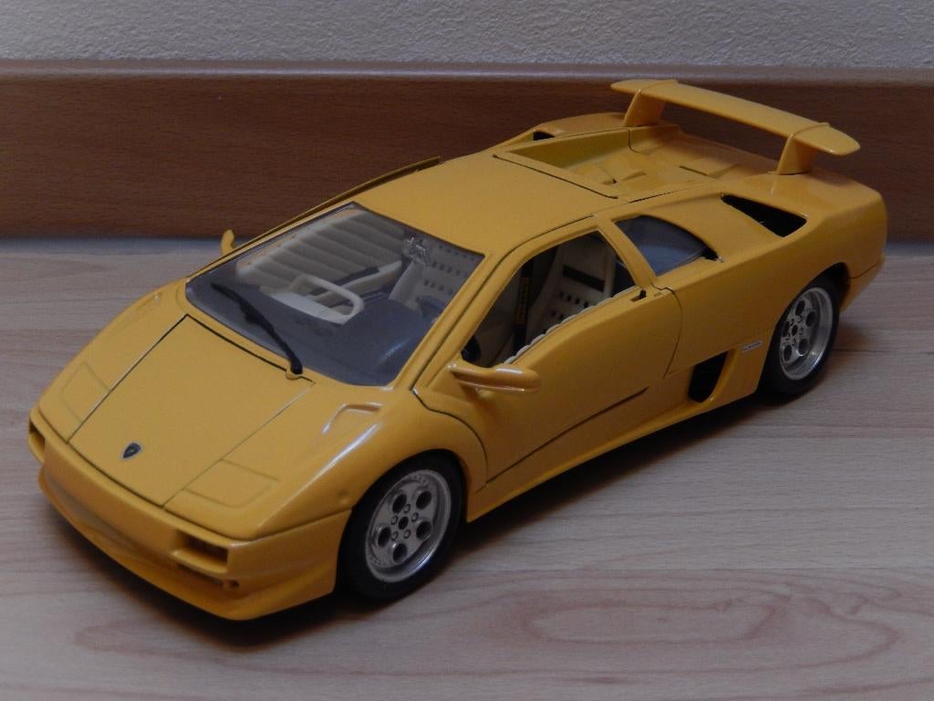 Lamborghini Diablo 1/18 Burago, Hobby en Vrije tijd, Ophalen of Verzenden, Zo goed als nieuw, Auto, Burago