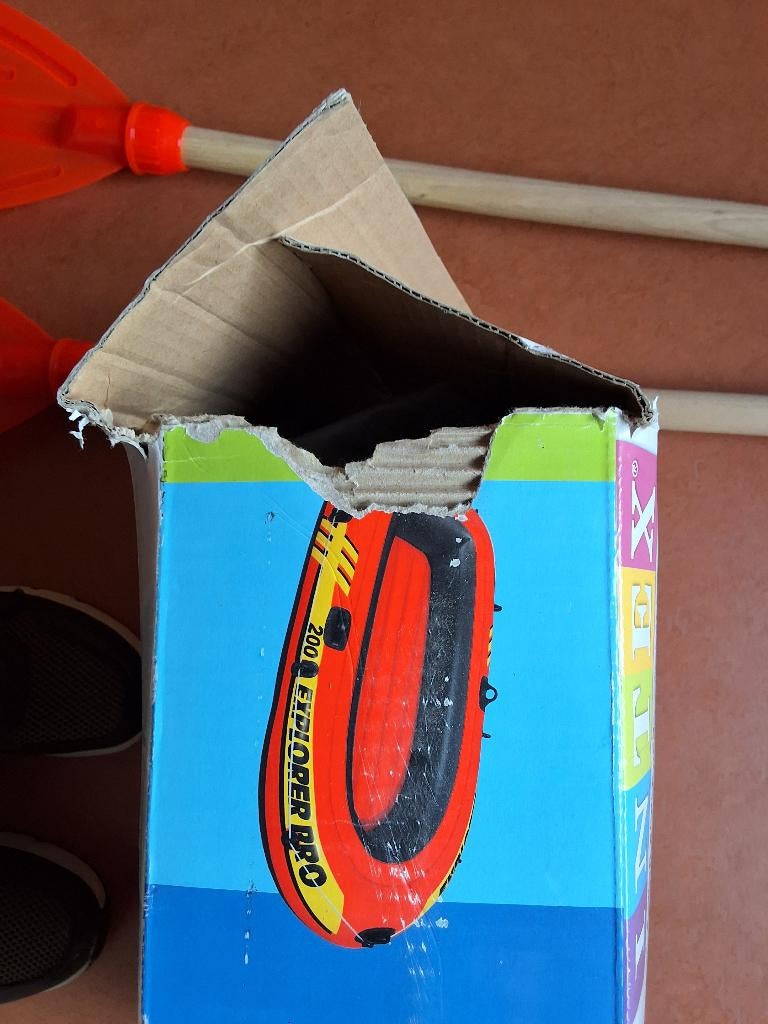 Opblaasbare rubberen boot met roeispanen, Watersport en Boten, Ophalen, Zo goed als nieuw, Overige materialen, Overige merken