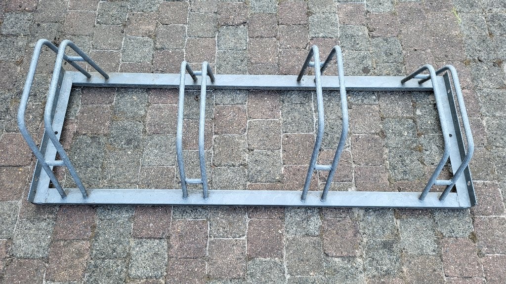 Metalen fietsenrek voor 4 fietsen, Fietsen en Brommers, Fietsaccessoires | Fietsenrekken, Ophalen, Gebruikt