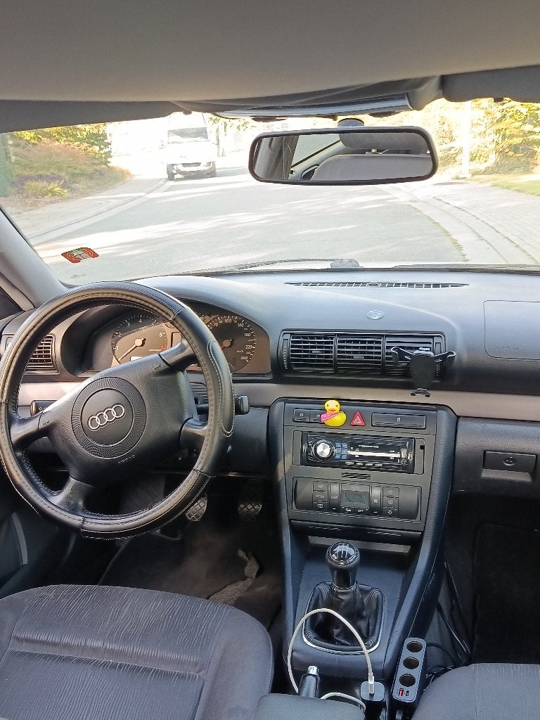 Audi A4  1.6e, Autos, Argent ou Gris, Achat, 2000 kg, Boîte manuelle