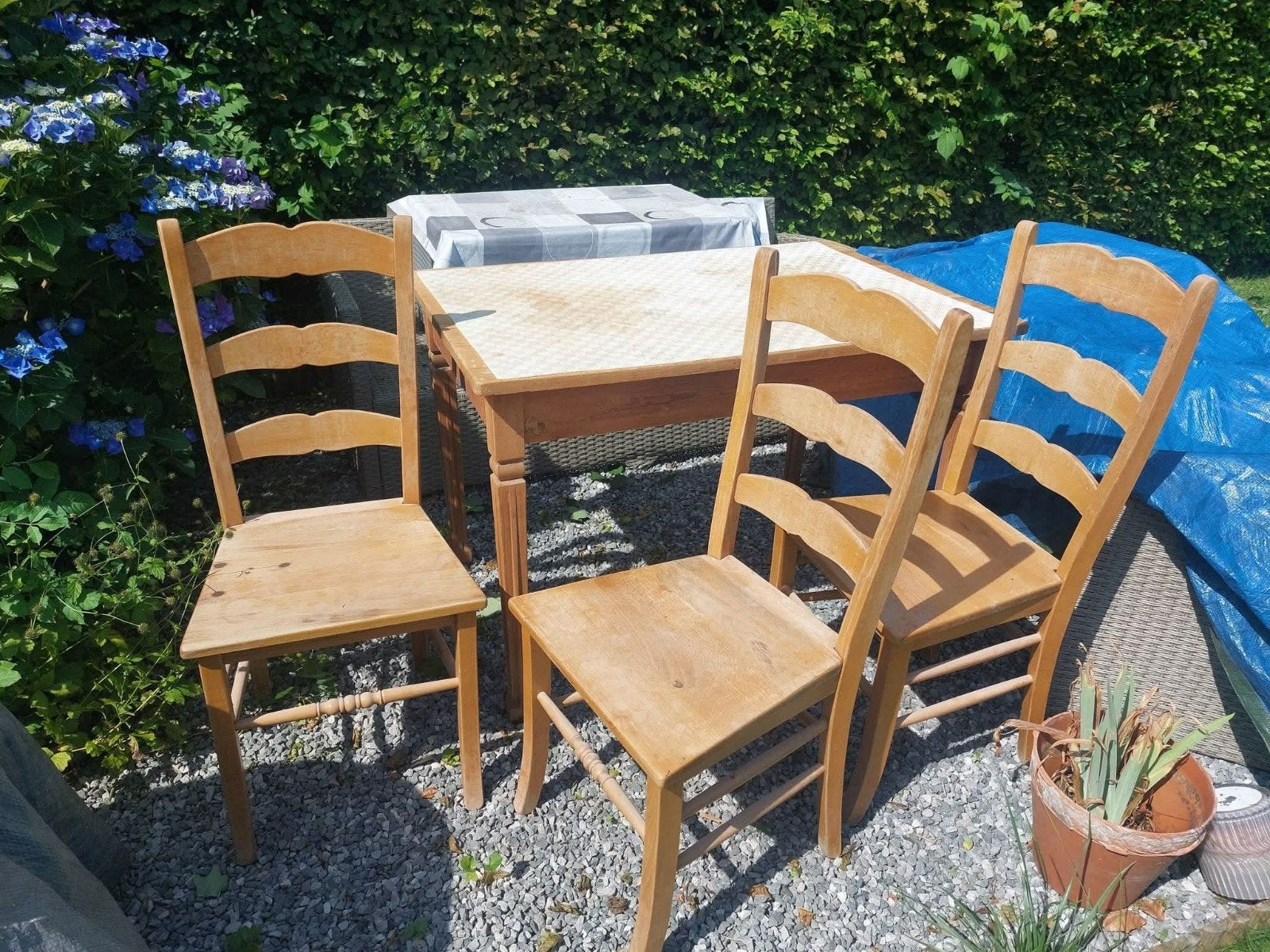 Meubles en pin, Enlèvement