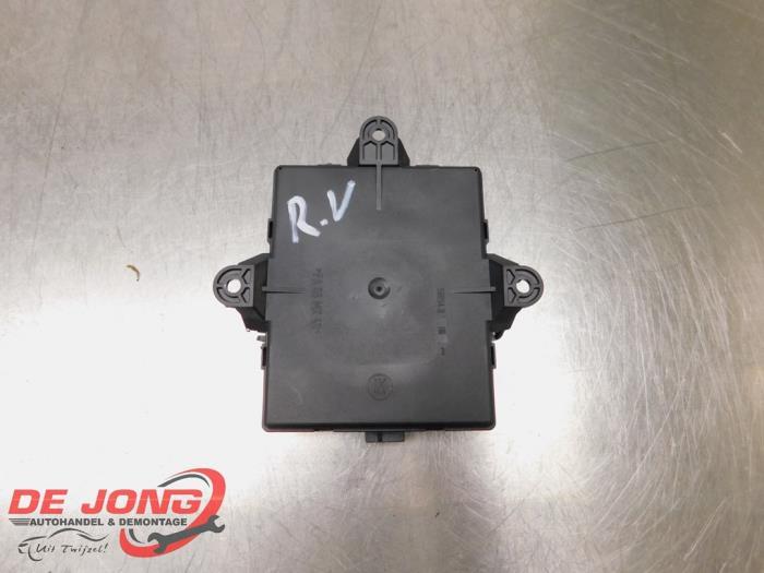 Module verrouillage central des portes d'un Mercedes B-Klass, 3 mois de garantie, Utilisé, -, -