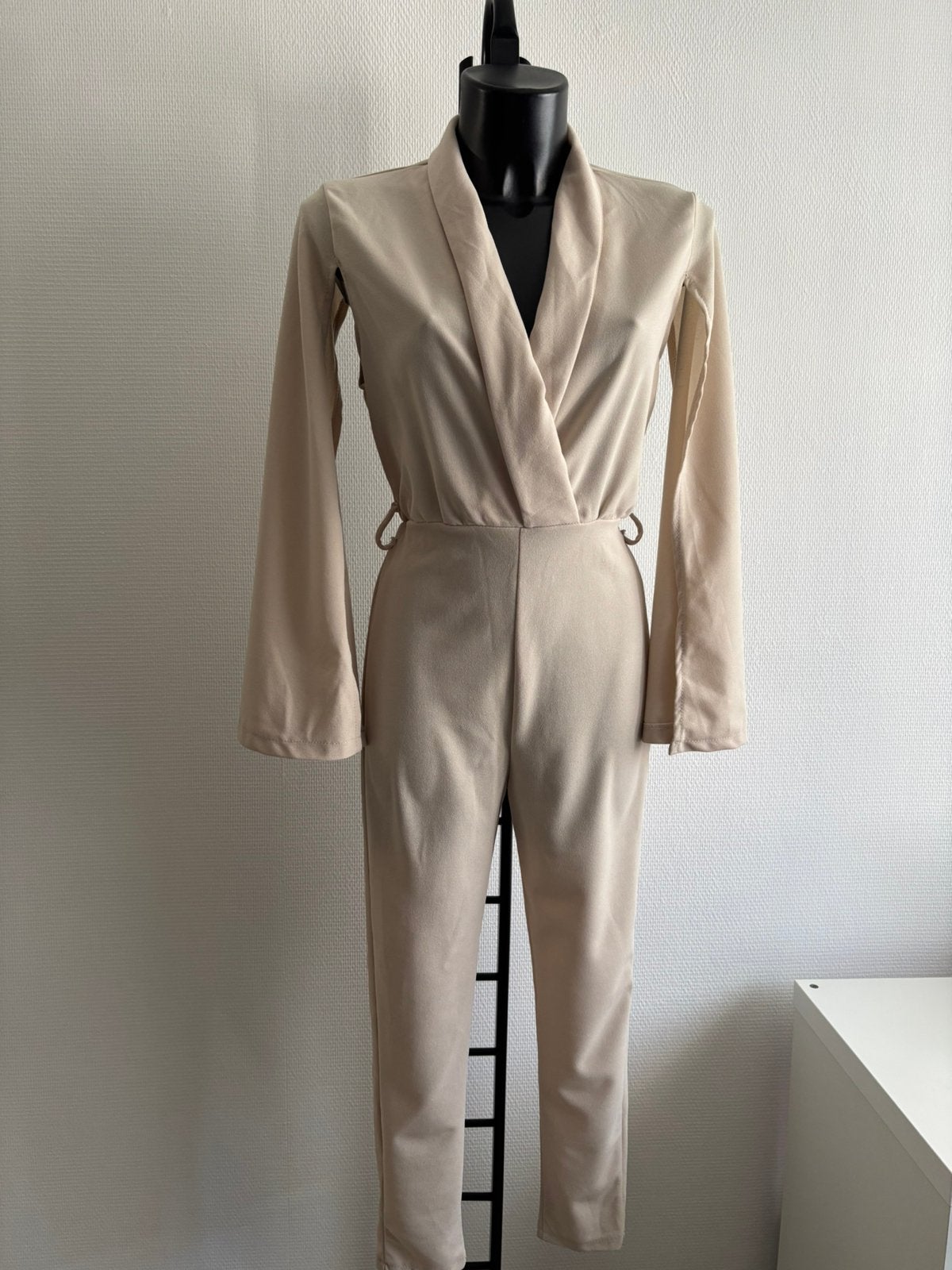 Jurk jumpsuit Lees de beschrijving goed!, Kleding | Dames, Ophalen of Verzenden, Nieuw, Maat 38/40 (M), Beige