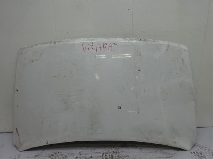 Capot d'un Suzuki Vitara, -, 3 mois de garantie, Utilisé, -