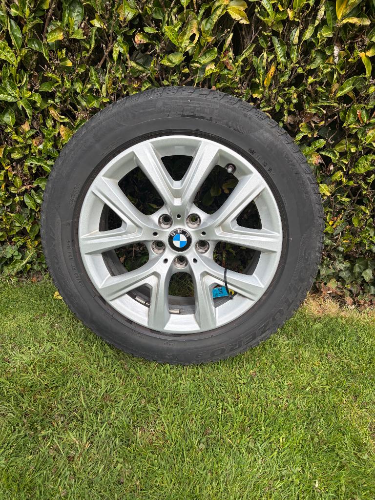 4 Winterbanden + BMW-velgen, Auto-onderdelen, Banden en Velgen, Ophalen, Gebruikt, 17 inch, Band(en)