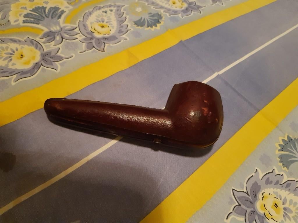 Ancien étui pour pipe - croute de cuir, Enlèvement ou Envoi