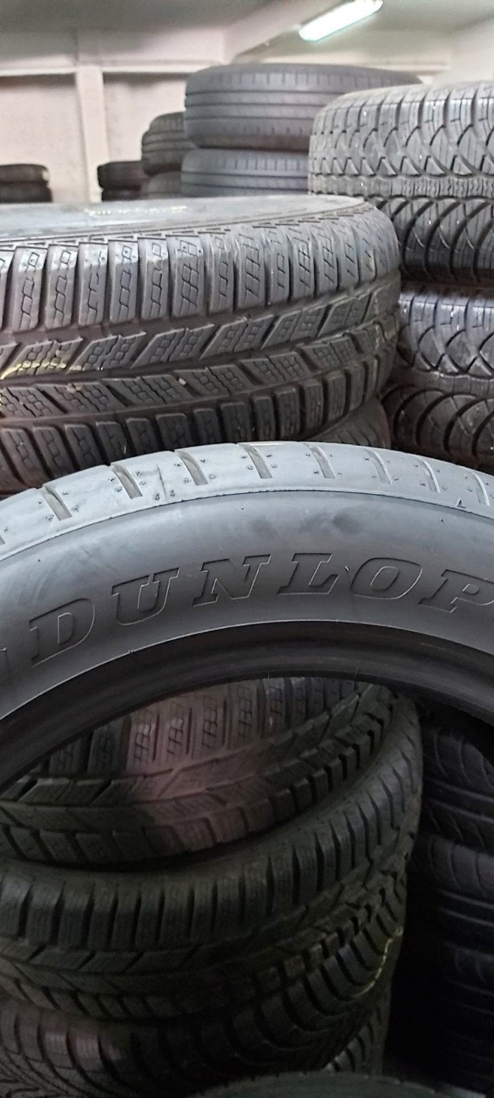 22550r18 225 50 r18 225/50/r18 Dunlop avec montage montage, Enlèvement ou Envoi