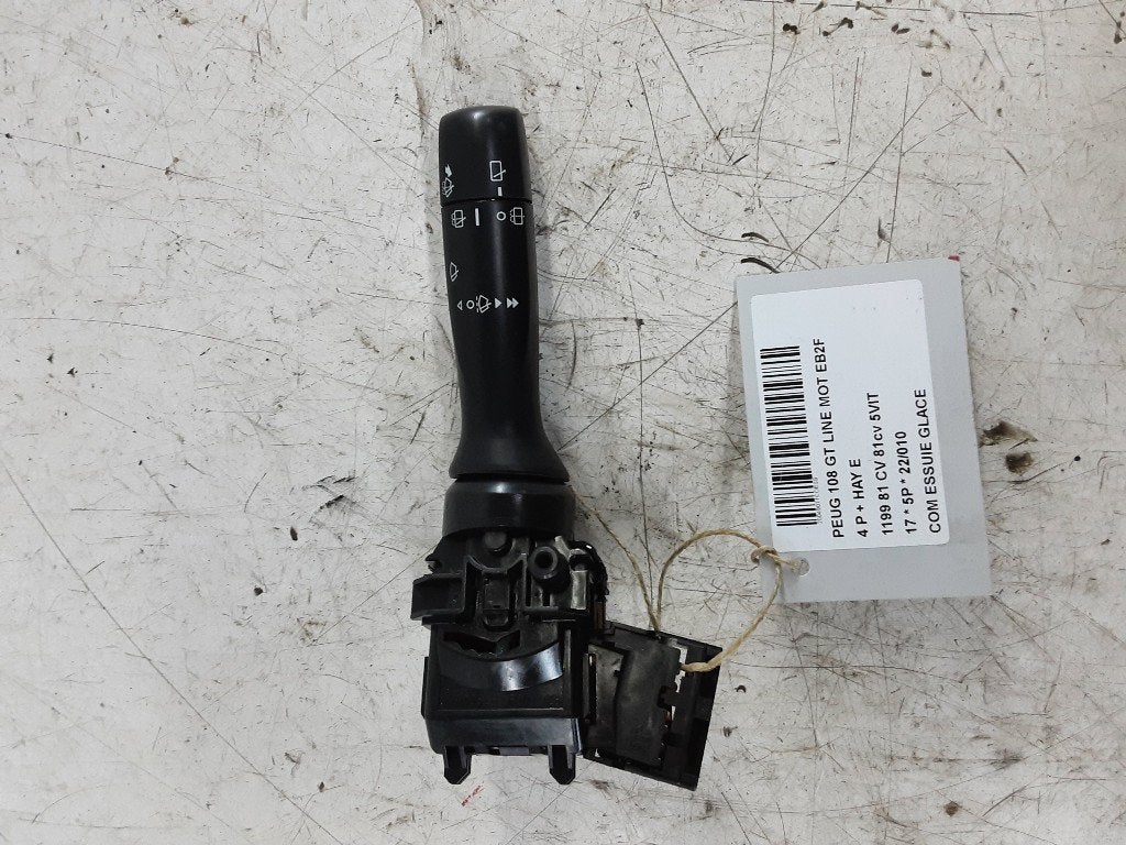 COMMODO ESSUIE-GLACE Peugeot 108 (01-2014/-), Kontakt-peugeot@peugeot.com, Utilisé, Peugeot Deutschland GmbH, Bahnhofsplatz
65423  Rüsselsheim, DE
