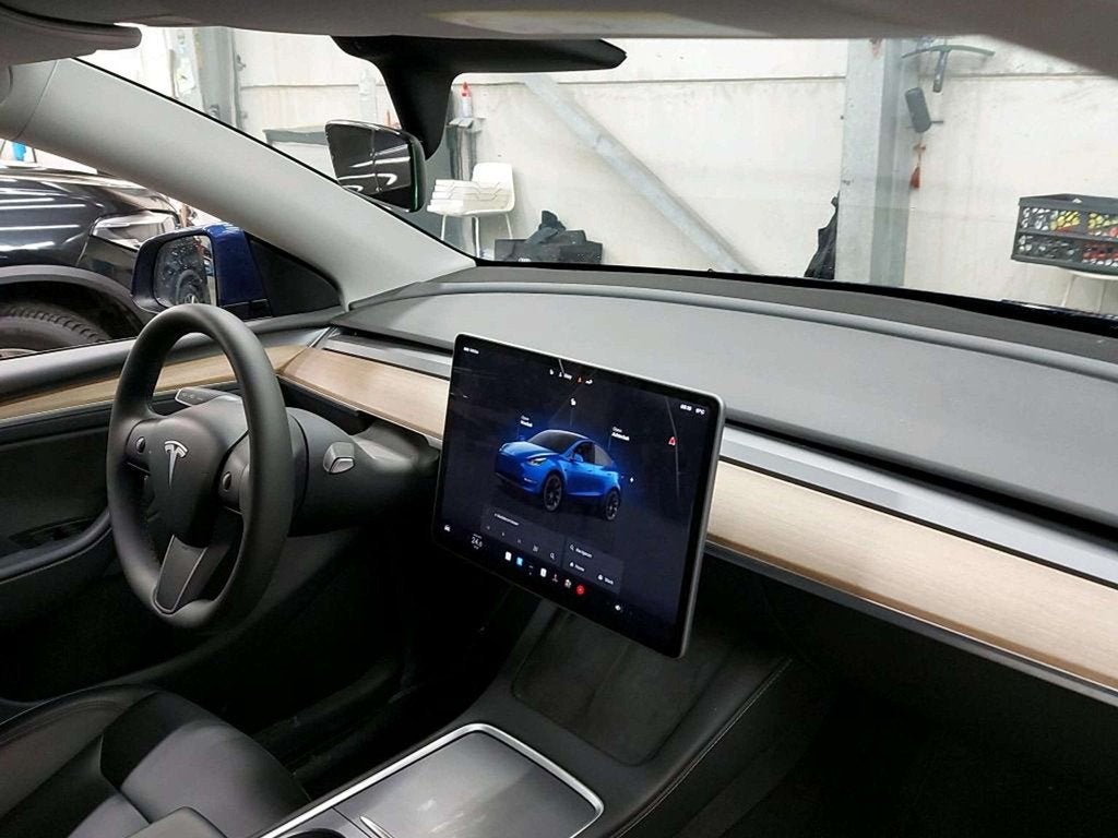 Tesla Model Y Model Y 72.5 kWh Long Range RWD - TVA, Autos, Tesla, Cuir, https://public.car-pass.be/vhr/6c77d33a-2f64-4a86-9dc0-0c5a11b49cae