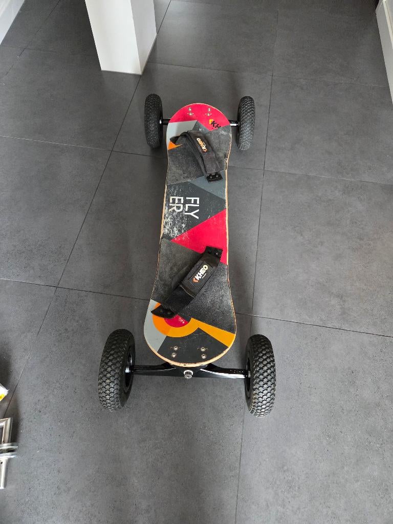 Mountainboard kheo flyer, Sports & Fitness, Cerf-volant, Enlèvement, Utilisé, Accessoires