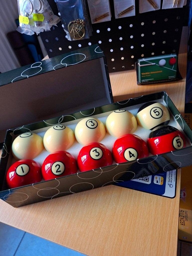 Alles voor uw biljart en tafelvoetbal., Sport en Fitness, Ophalen, Nieuw, Keu of Ballen