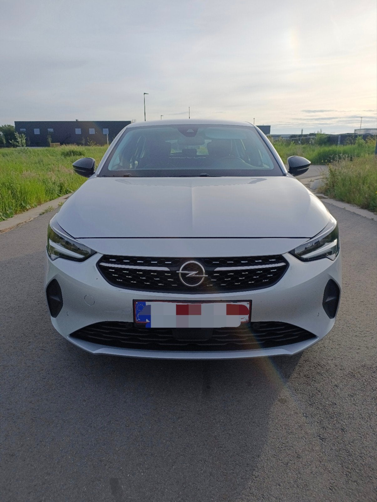 Opel Corsa 1.2 benzine 2023, Autos, Opel, Phares entièrement LED, Argent ou Gris, Achat, Euro 6