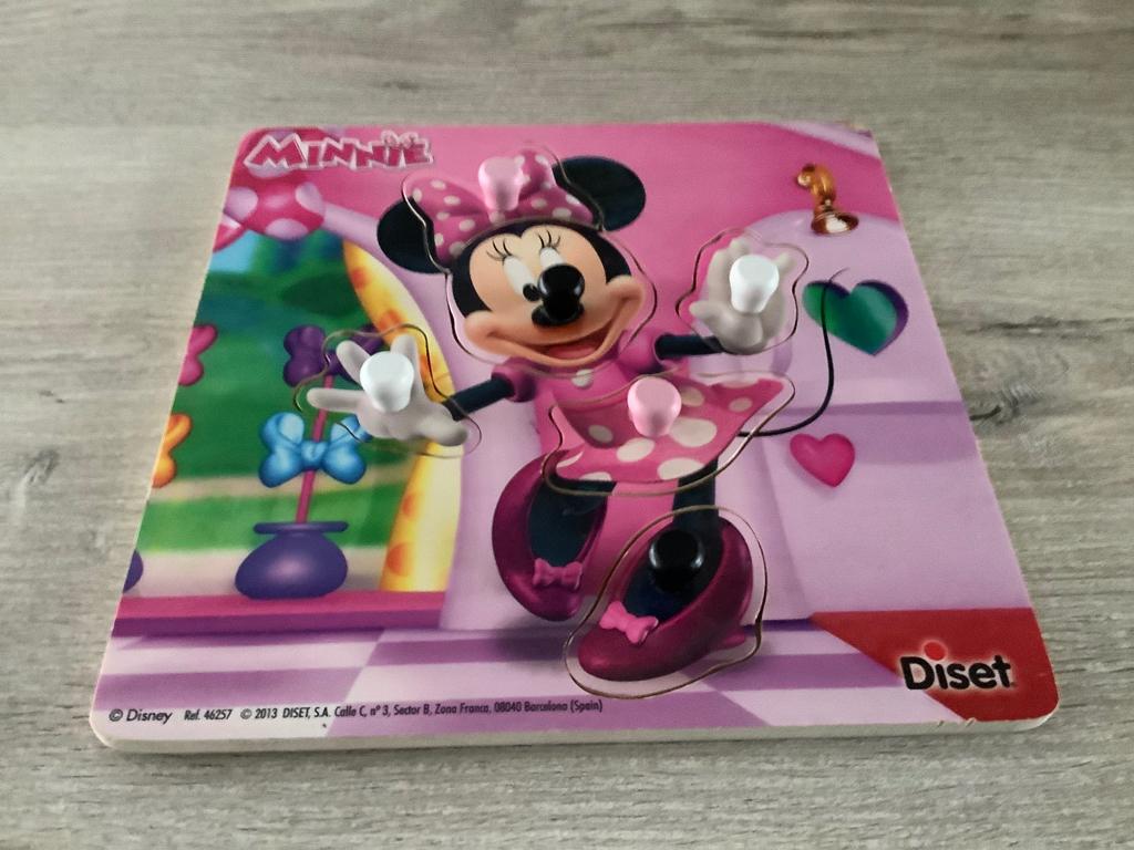 Disney Minnie Mouse houten puzzle (6 stuks) (2013), Ophalen of Verzenden, Zo goed als nieuw, Van hout, Minder dan 10 stukjes