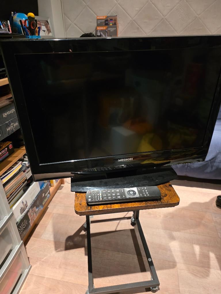 Téléviseur Medion 66 cm (26 pouces) avec lecteur DVD intégré, TV, Hi-fi & Vidéo, Enlèvement, Utilisé, 60 à 80 cm, Autres marques