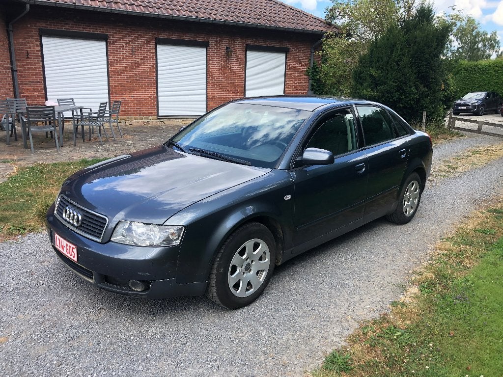 AUDI A4 1.9 TDI 130cv, Argent ou Gris, Achat, 4 portes, Boîte manuelle