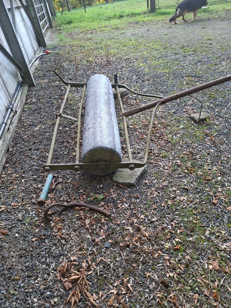 Ancien Rouleau en Pierre 1m85 avec Attacheorque - I, Jardin & Terrasse, Enlèvement, Utilisé