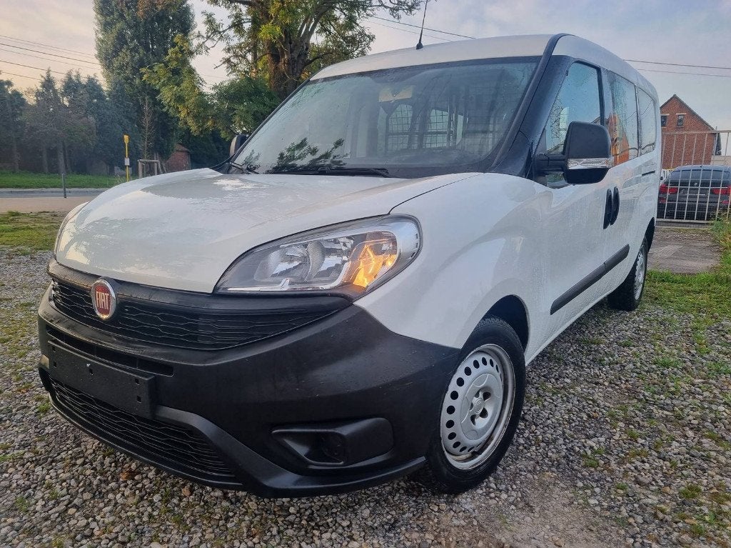 Fiat Doblo L2 long châssis 7/2017 Euro6 1.3jtd 95cv 93740KM, Auto's, Fiat, Voorwielaandrijving, Stof, 139 g/km, 4 cilinders