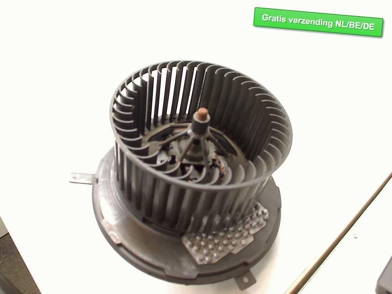 RADIATEUR MOTEUR Volkswagen Tiguan (5N1 / 2) (3C0907521D), Volkswagen, Volkswagen AG, Utilisé, Kundenbetreuung@volkswagen.de