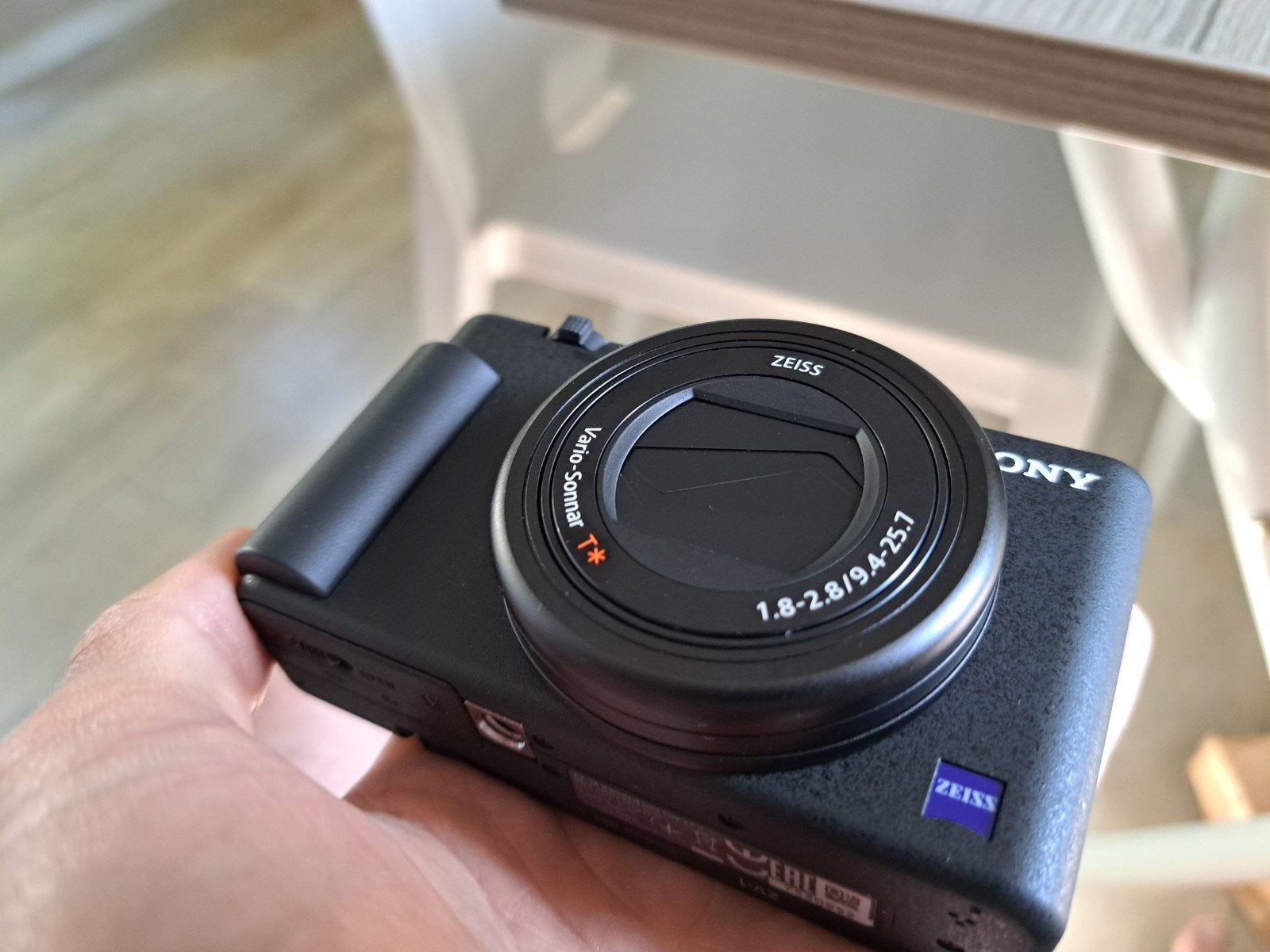 Sony zv1 nieuwstaat, Enlèvement, Sony