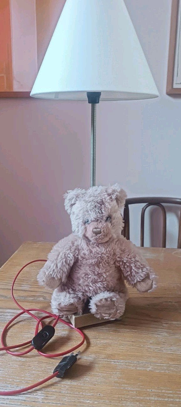 Lampe, avec ours en peluche, abat-jour blanc / pièce unique, Neuf, Blanc, Enlèvement, Fait main