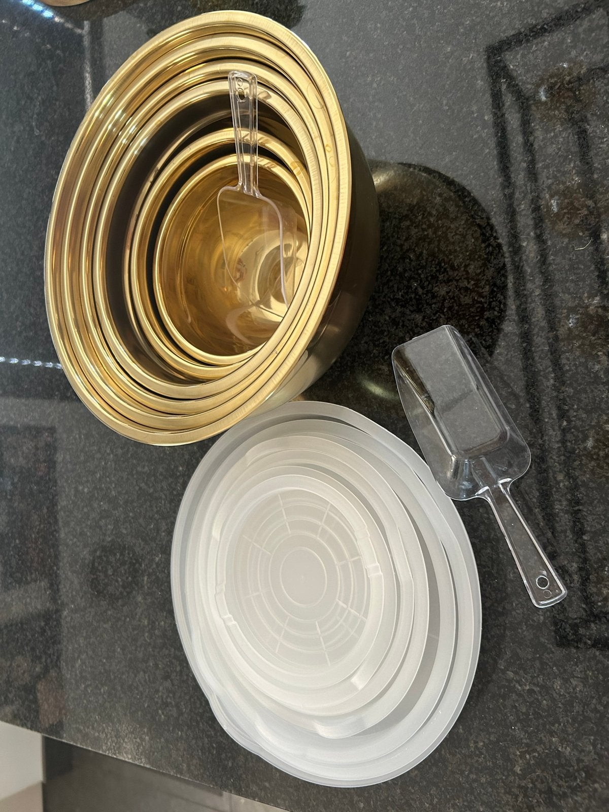 7 gouden schalen met deksel (midnightsnacks trouw), Met deksel, Ophalen, Zo goed als nieuw