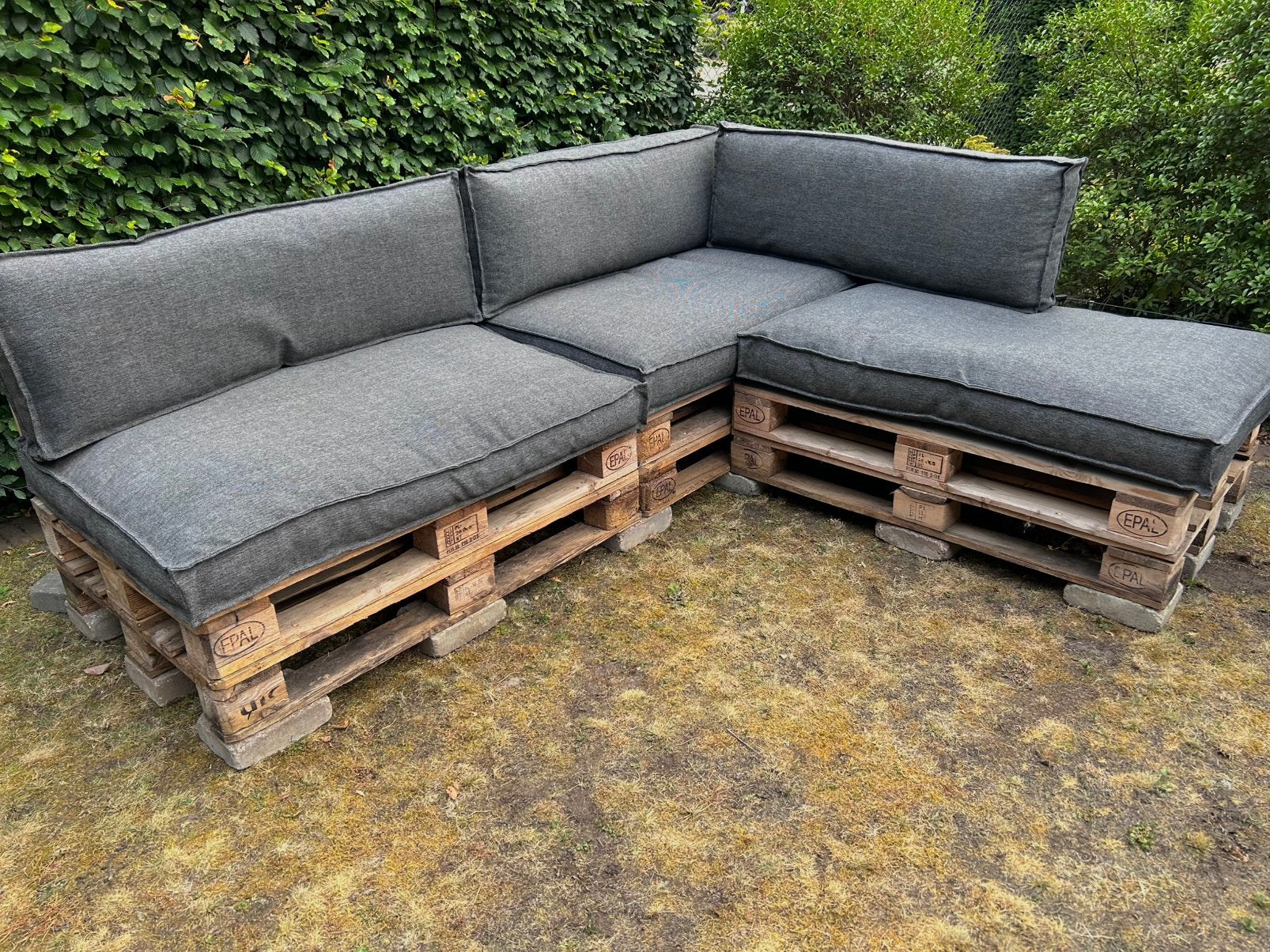 Palletbank met kussens en beschermhoes, Tuin en Terras, Ophalen, Gebruikt