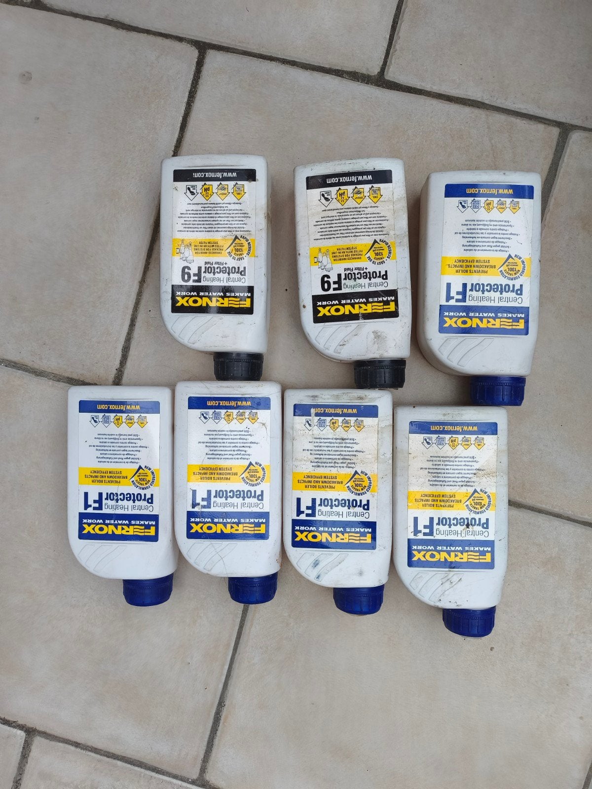 7 bidons de fernox, Bricolage & Construction, Enlèvement ou Envoi