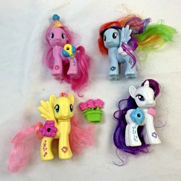 My Little Pony G4 Explore Equestria Magical Scenes 4 stuks, Kinderen en Baby's, Verzenden, Zo goed als nieuw