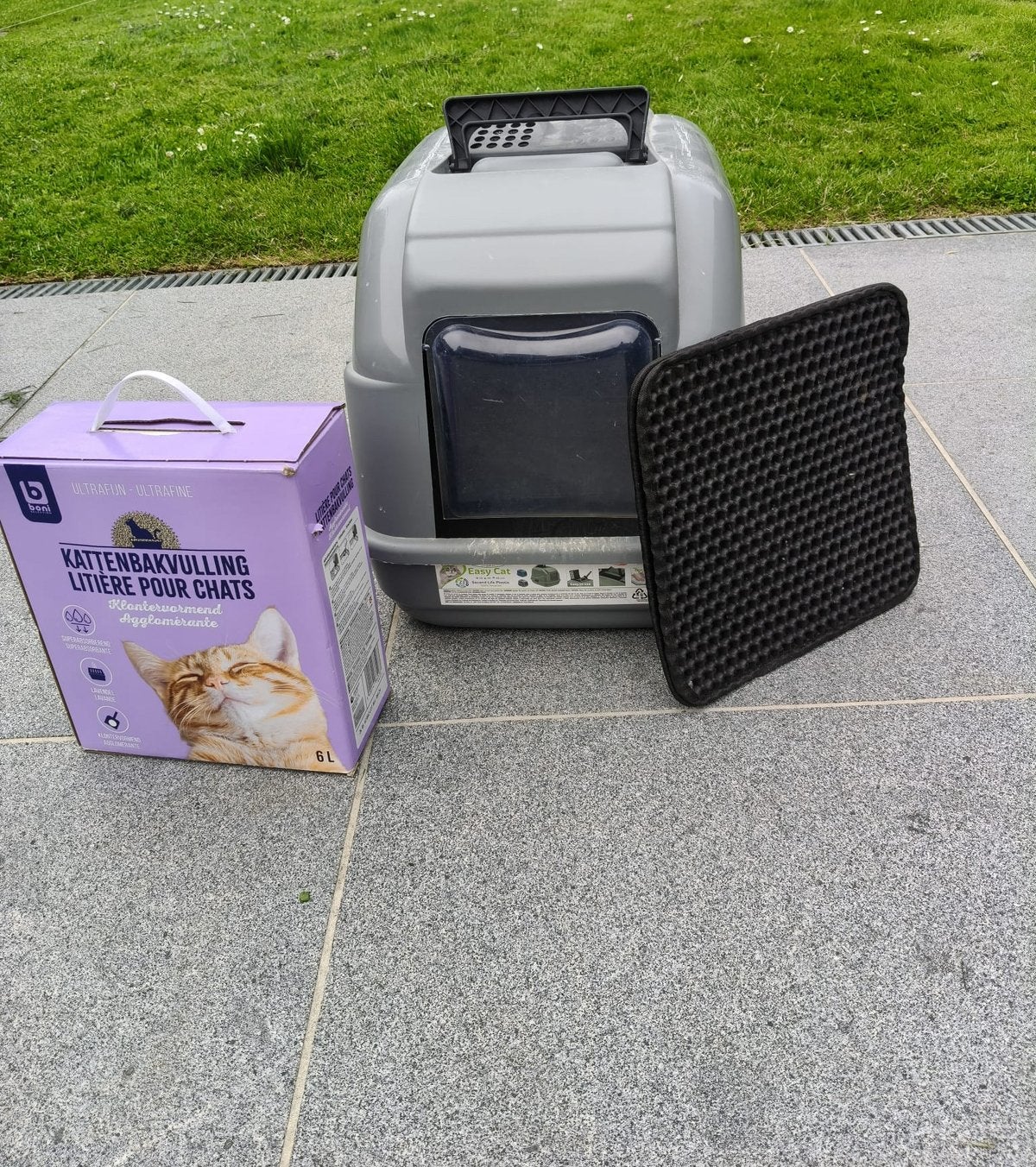 Kattenbak + mat + vulling, Ophalen, Zo goed als nieuw