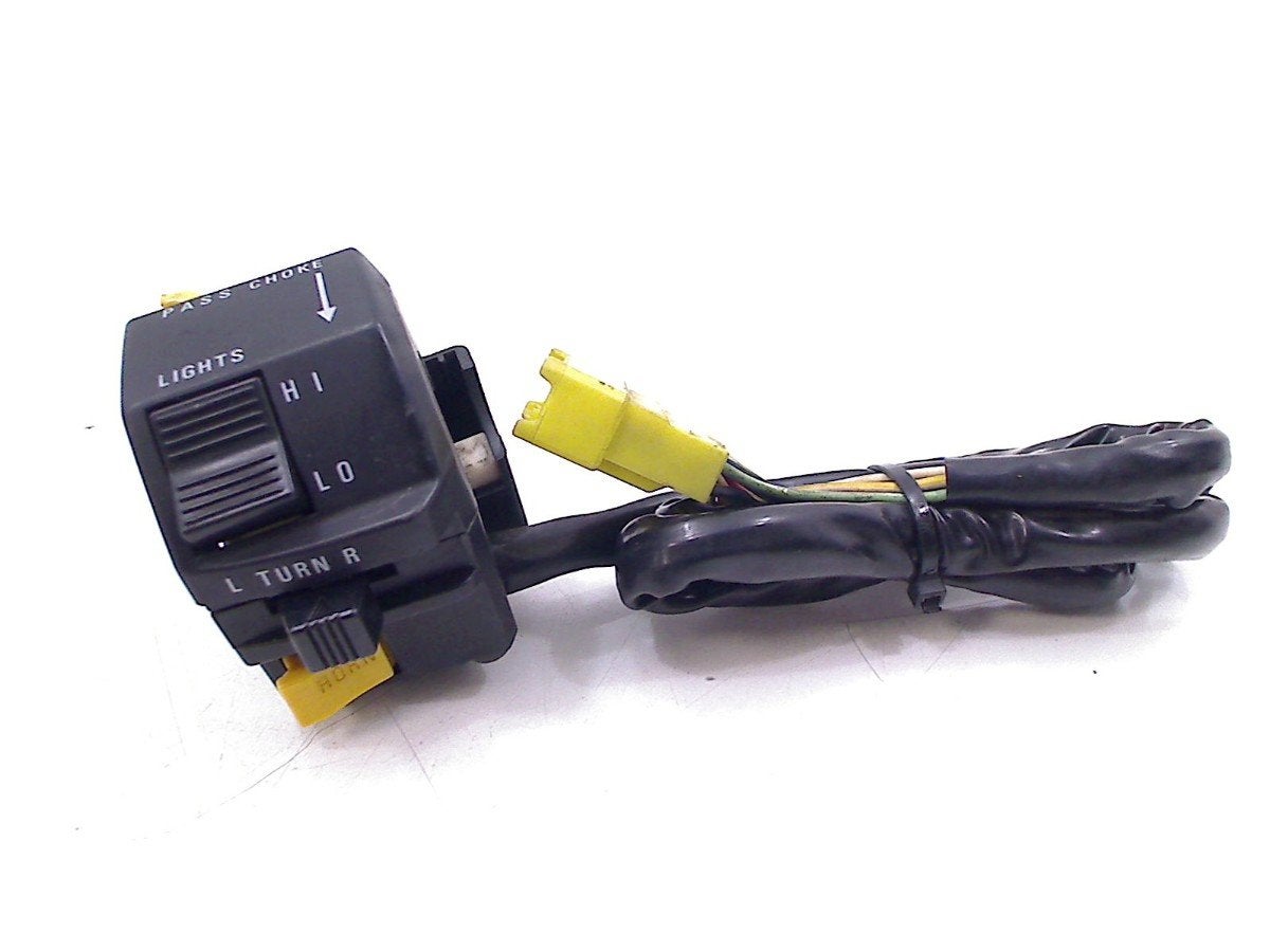STUURSCHAKELAAR LINKS GSX R 750 1992-1995 (GSXR 750 GR7B), Suzuki Deutschland GmbH, Gebruikt, Kontakt@suzuki.de, Suzuki-Allee 7
64625  Bensheim, DE