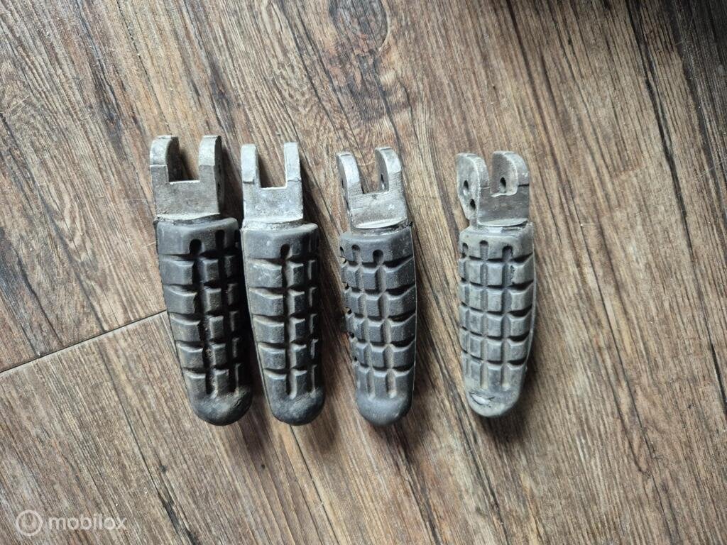 Voetsteun origineel steps stepjes Monster 600 620 695 900 S4, Gebruikt, Factorystore.service@ducati.com, Ophalen of Verzenden