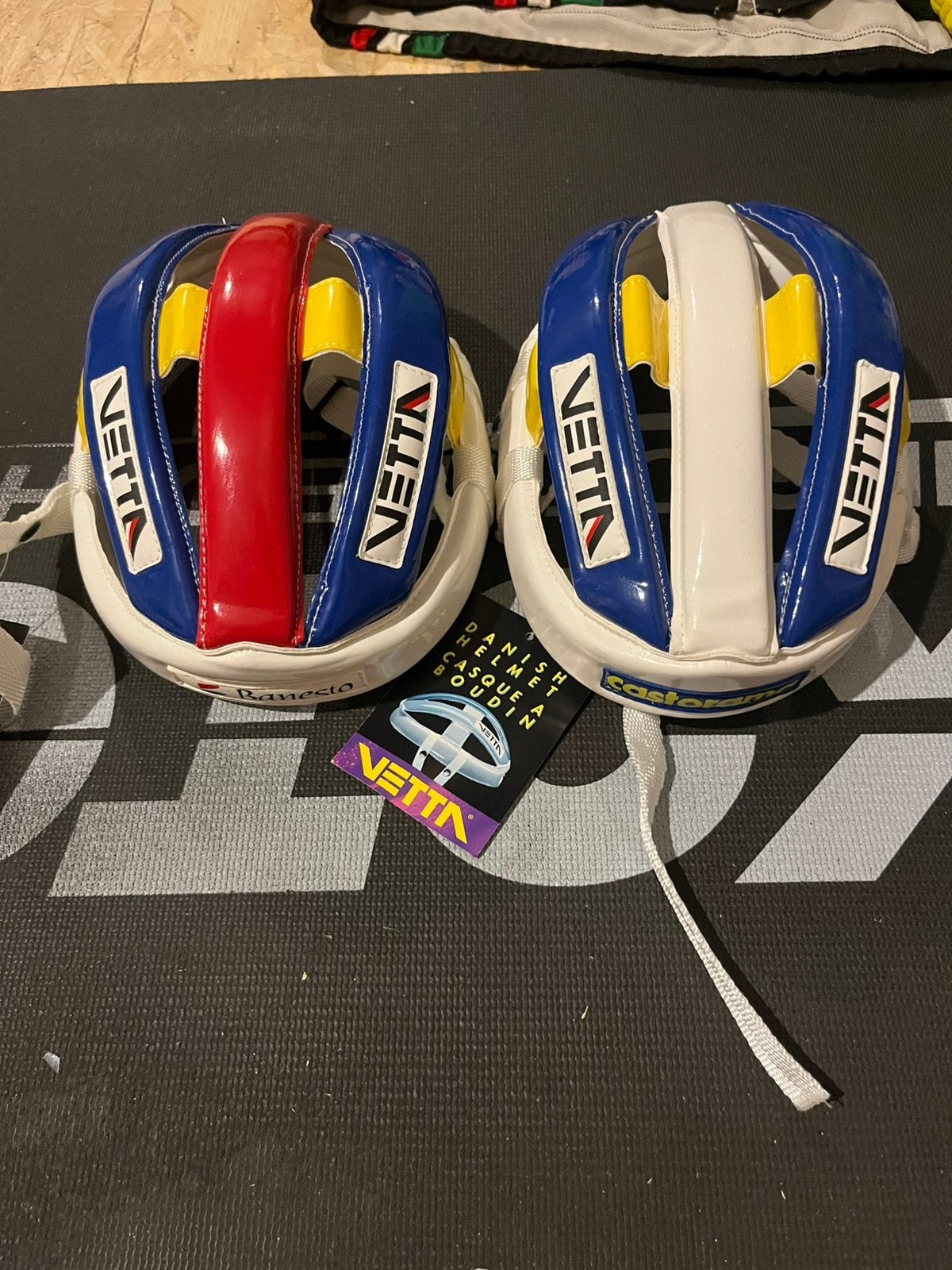 2 nieuwe vintage worstenhelmen vetta, Enlèvement ou Envoi