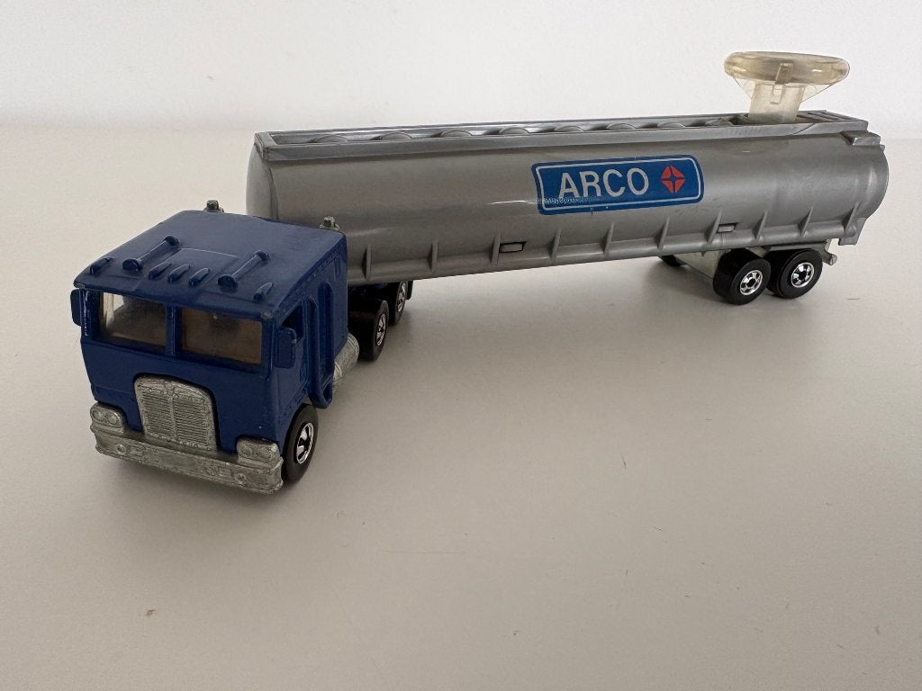 Hot Wheels Steering Rigs Kenworth ARCO 1980, Enlèvement ou Envoi, Comme neuf, Bus ou Camion